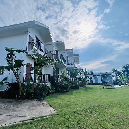White Seaview Residence Klong Muang Beach Exterior photo