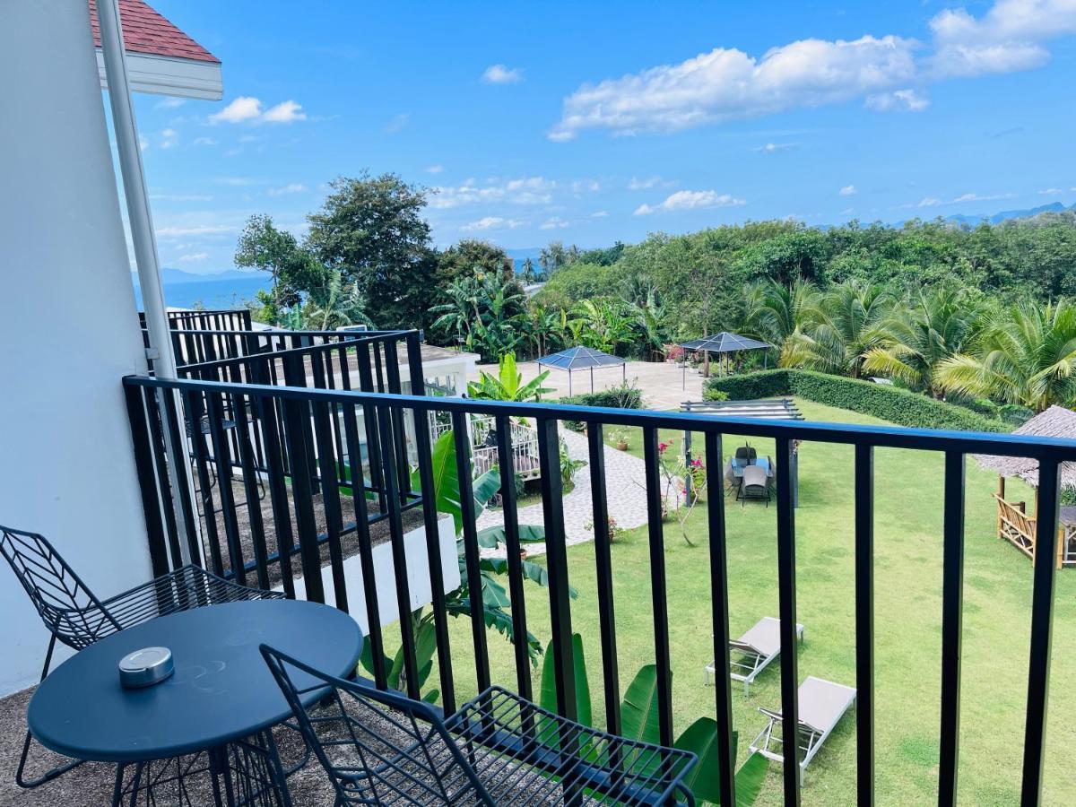 White Seaview Residence Klong Muang Beach Exterior photo